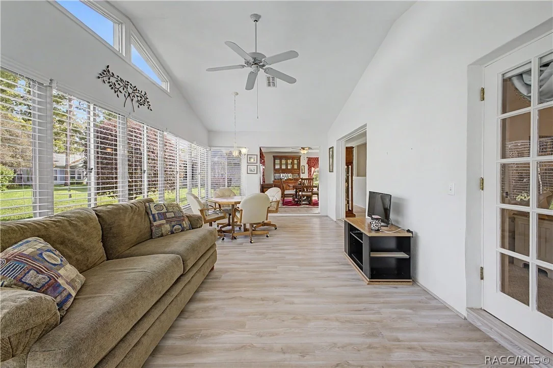 Photo of 6347 Darien Way