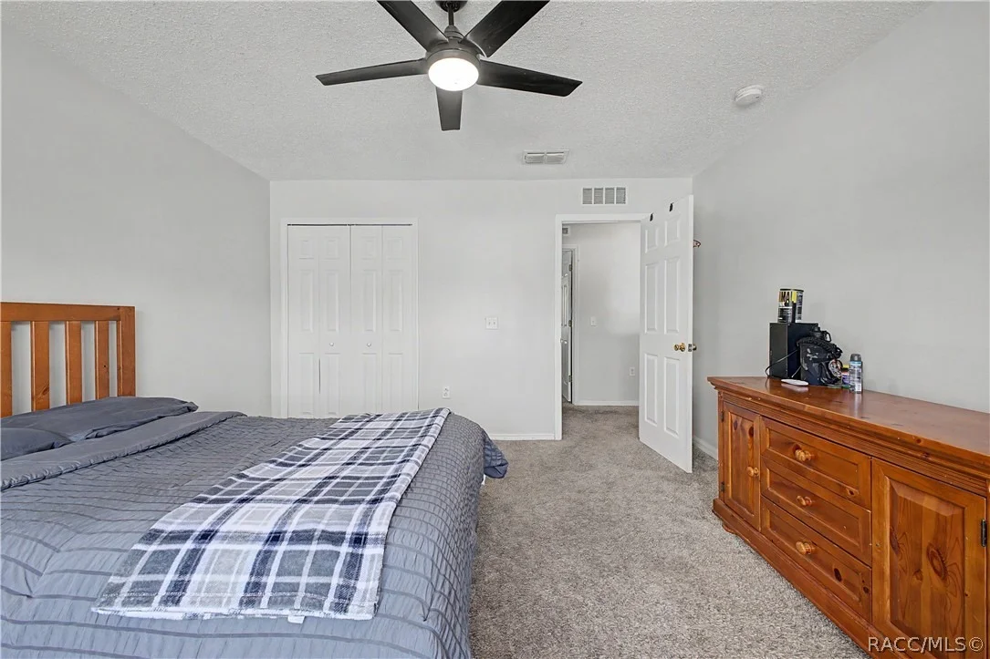 Photo of 1382 Larkin Road
