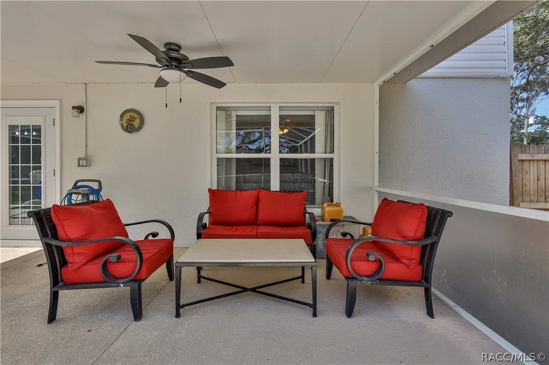 Photo of 1382 Larkin Road