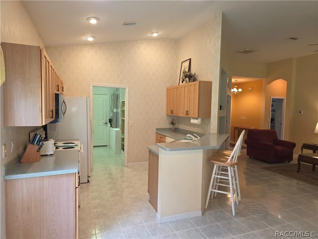 Photo of 836 W Silver Meadow Loop