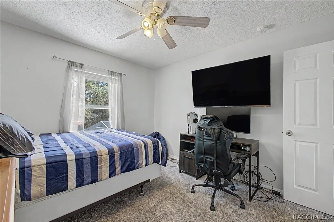Photo of 1382 Larkin Road