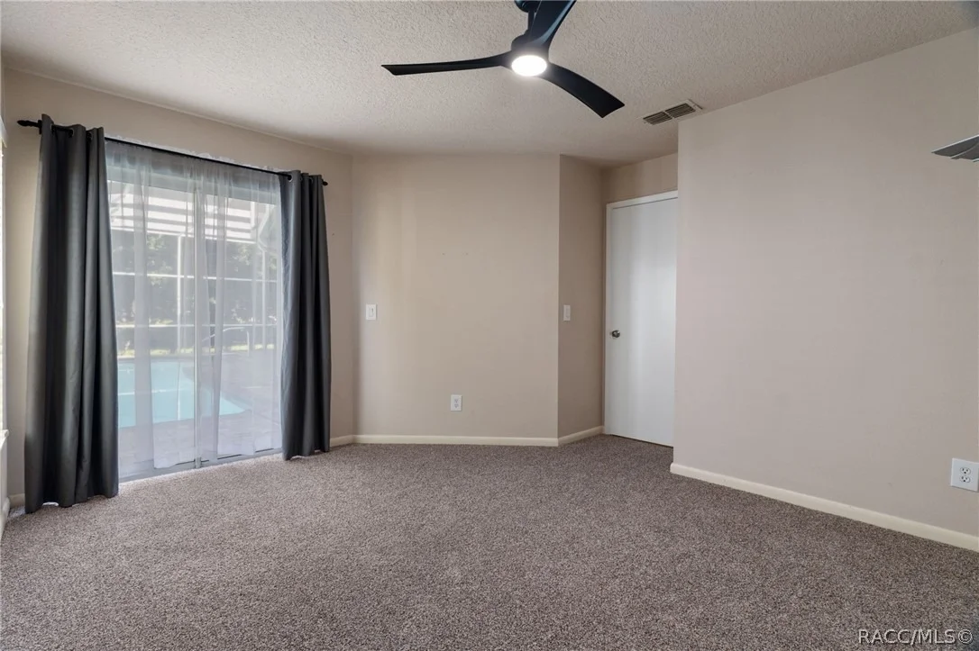 Photo of 270 N Grandview Avenue