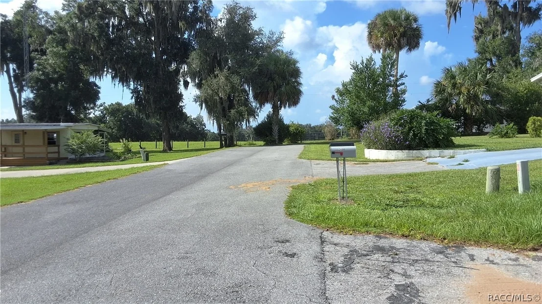 Photo of 2488 Park Point