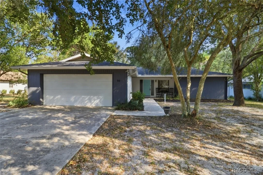 Photo of 98 Sycamore Circle