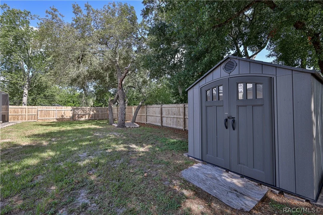 Photo of 1382 Larkin Road
