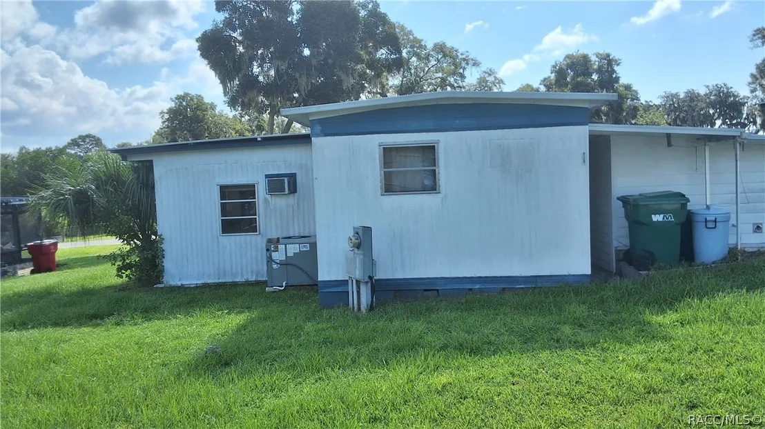 Photo of 2488 Park Point