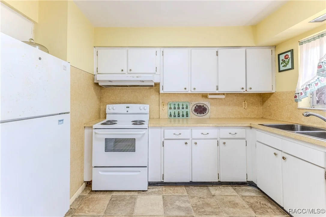 Photo of 6352 Spring Hill Drive