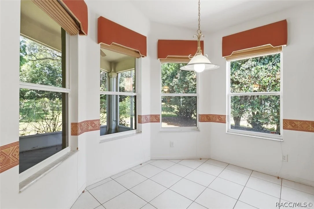 Photo of 1683 N Shadowview Path