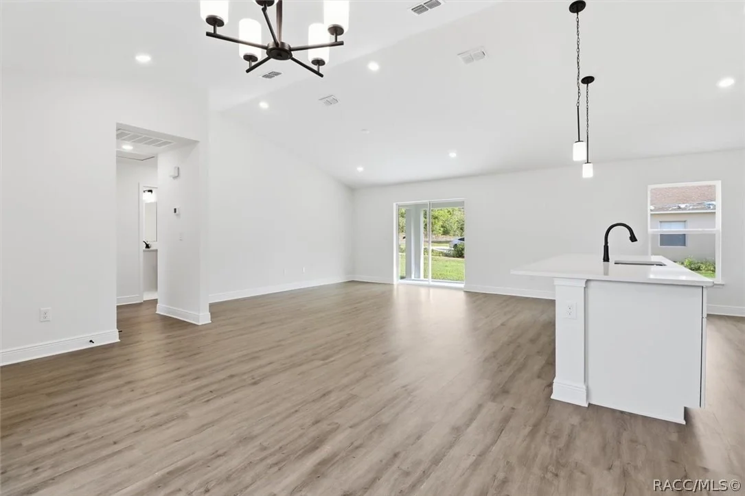 Photo of 2389 W Pinegrove Drive