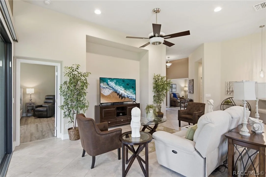 Photo of 1540 W Caroline Path