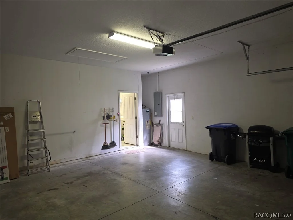 Photo of 836 W Silver Meadow Loop
