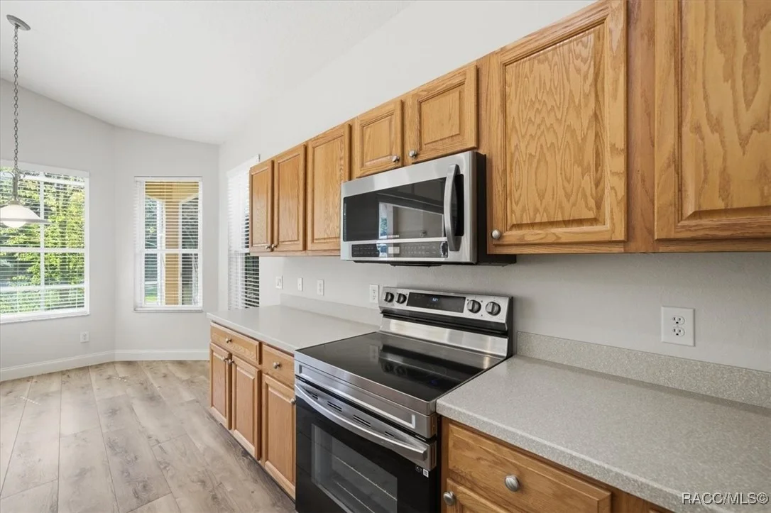 Photo of 1650 W Laurel Glen Path