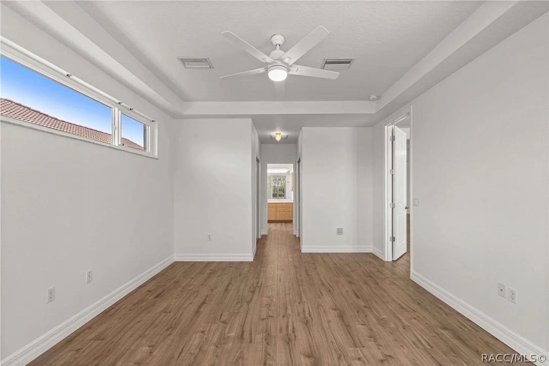 Photo of 105 W Doerr Path