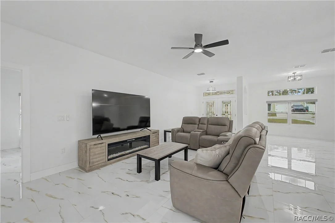 Photo of 7372 Madrid Road