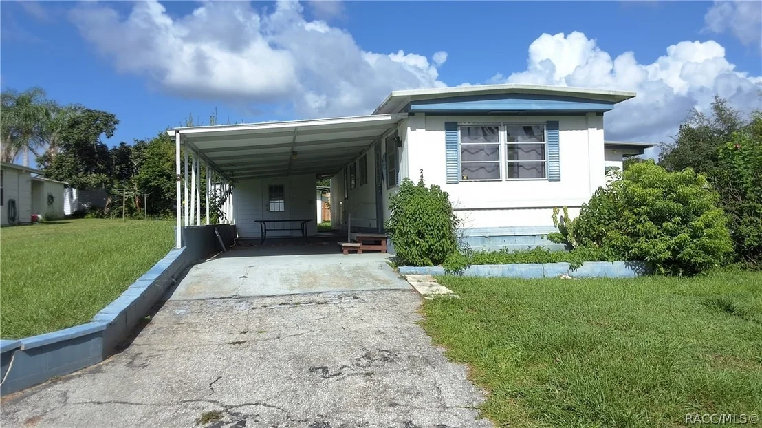 Photo of 2488 Park Point