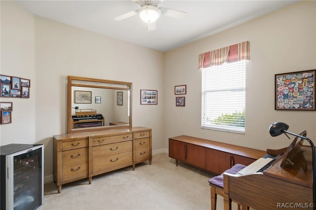 Photo of 1041 W Beagle Run Loop