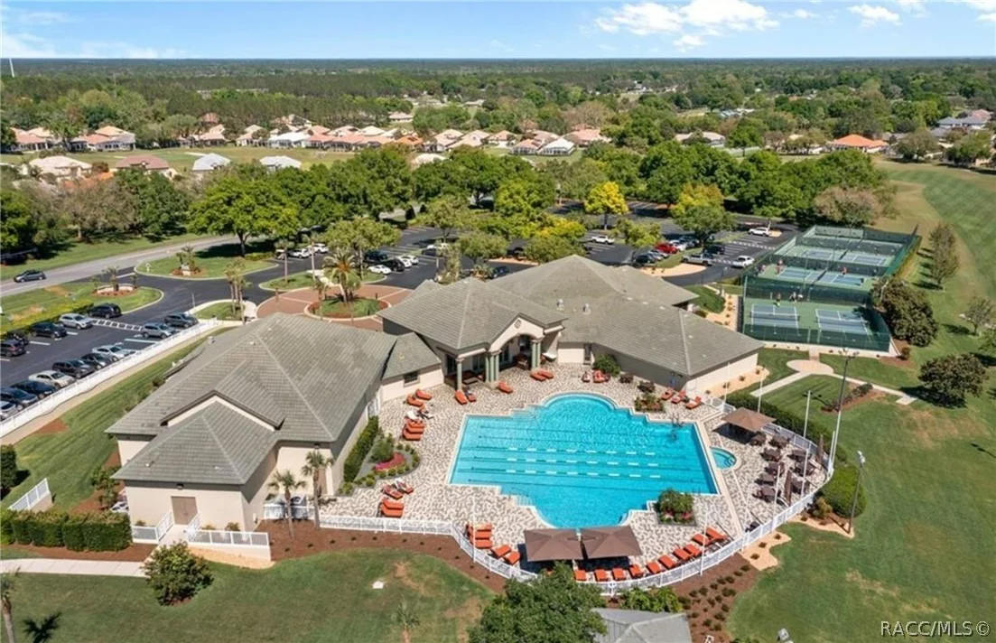 Photo of 1815 W Herick Court
