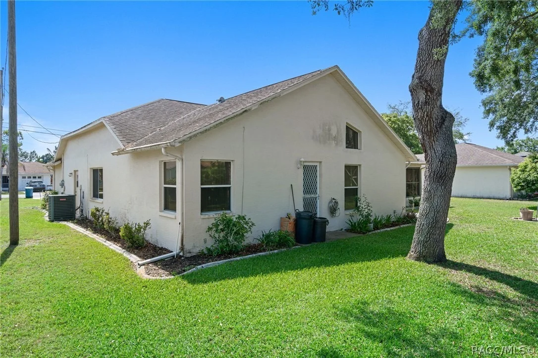 Photo of 1241 Persian Avenue
