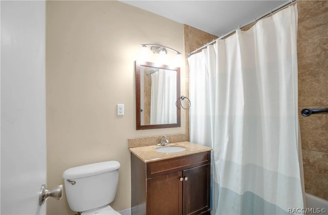 Photo of 658 SE 33rd Avenue