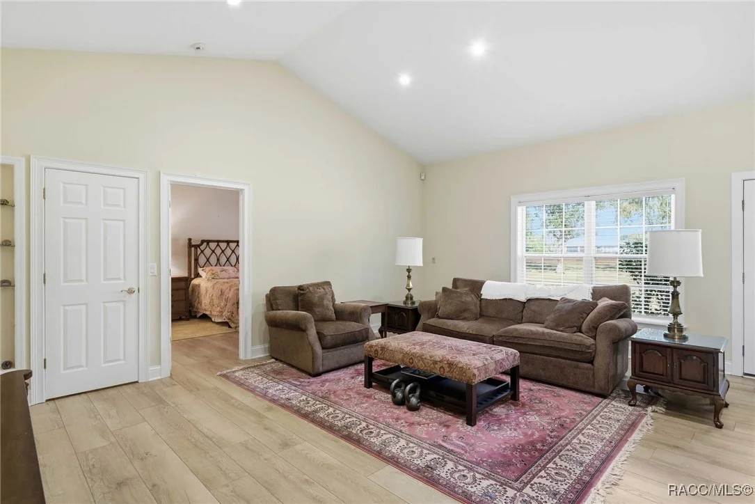 Photo of 1200 N Annapolis Avenue