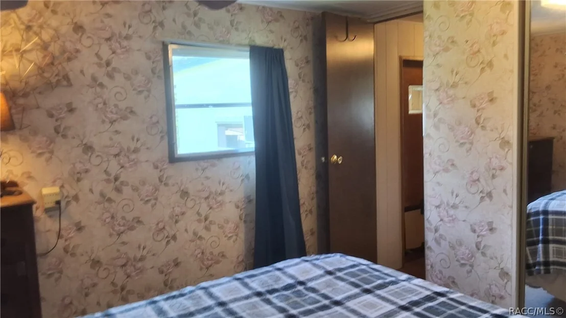 Photo of 2488 Park Point