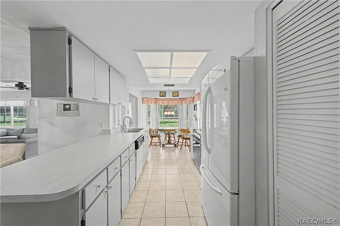 Photo of 7088 Crown Oaks Drive