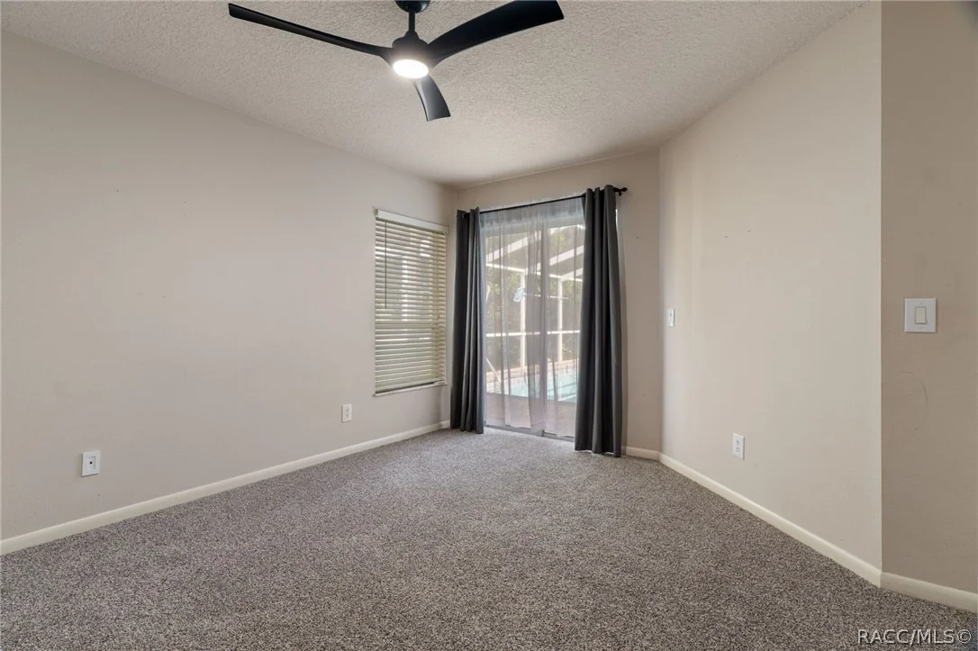 Photo of 270 N Grandview Avenue