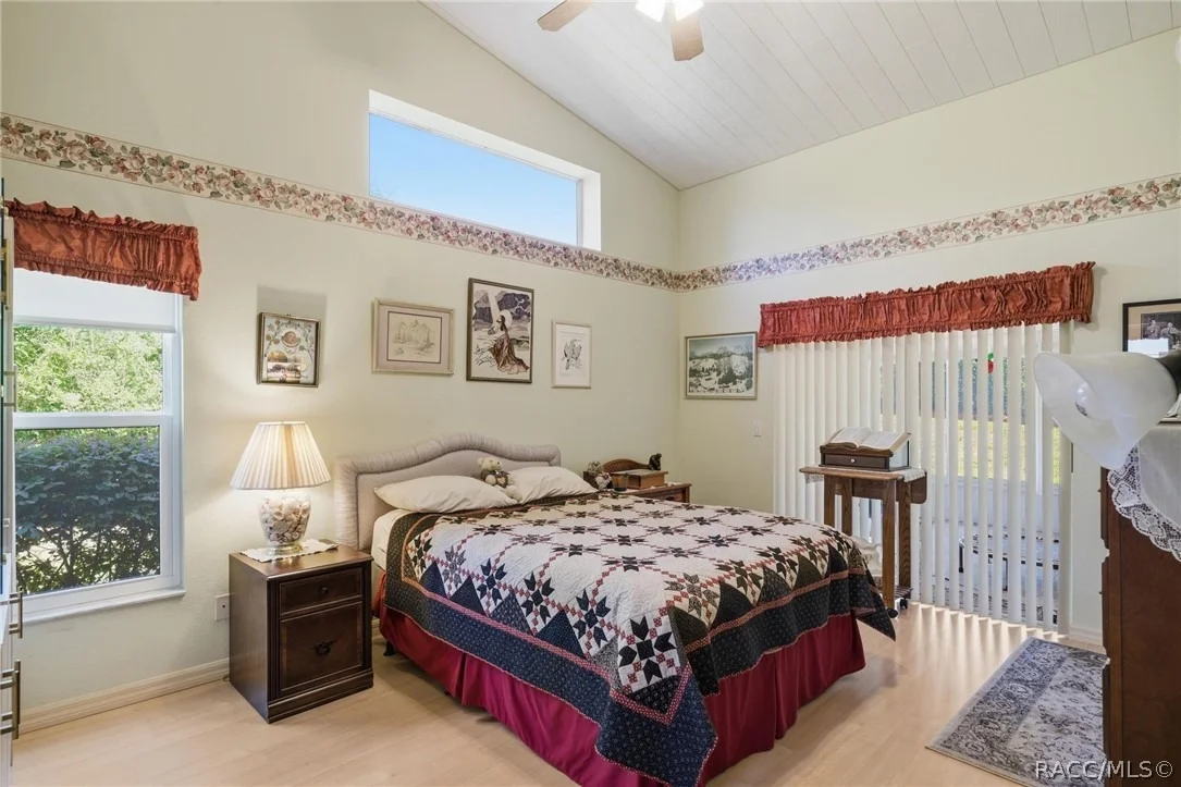 Photo of 25 N Aspen Point