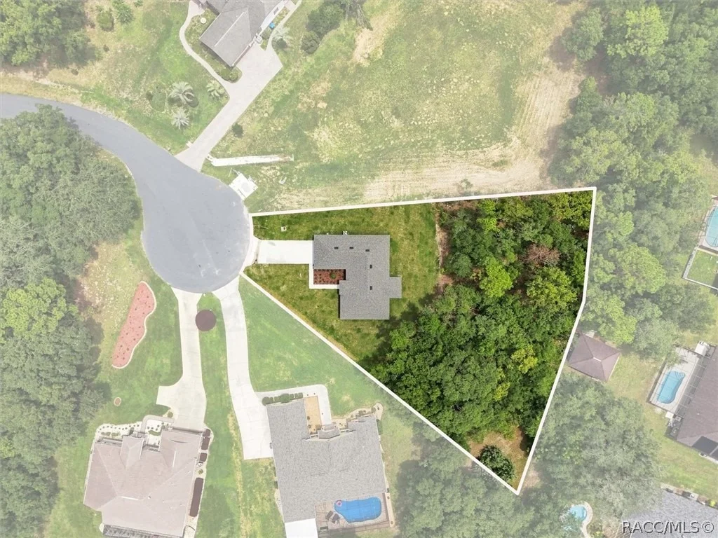 Photo of 876 N Currier Point