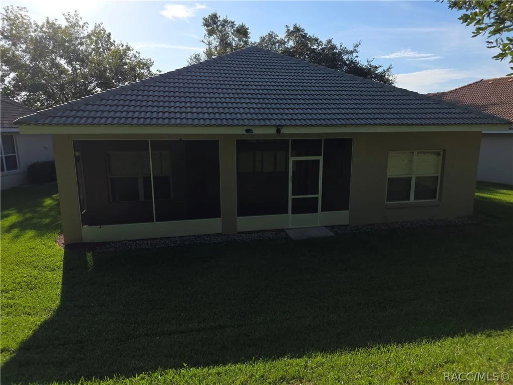 Photo of 836 W Silver Meadow Loop