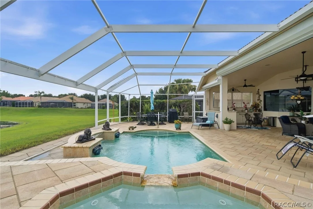 Photo of 1426 W Crossview Way