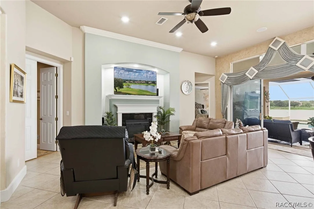 Photo of 1426 W Crossview Way