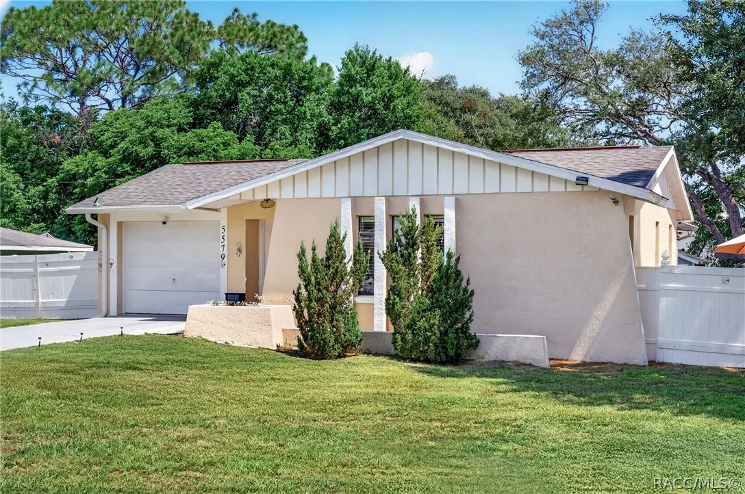 Photo of 5579 W Pine Circle