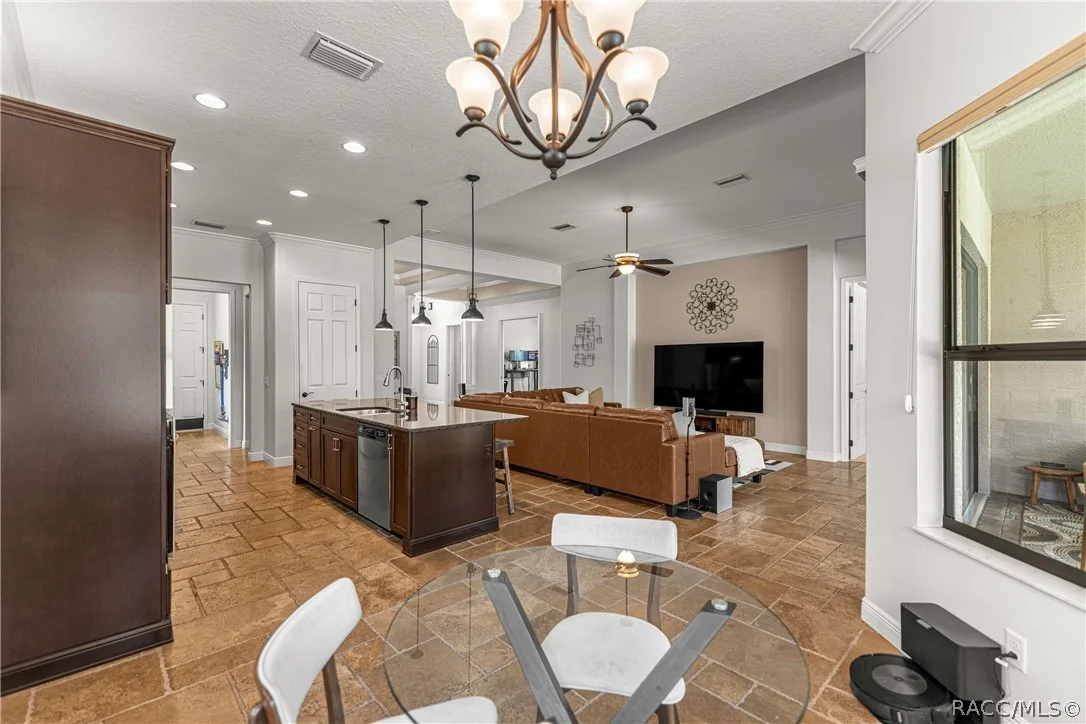 Photo of 1815 W Herick Court