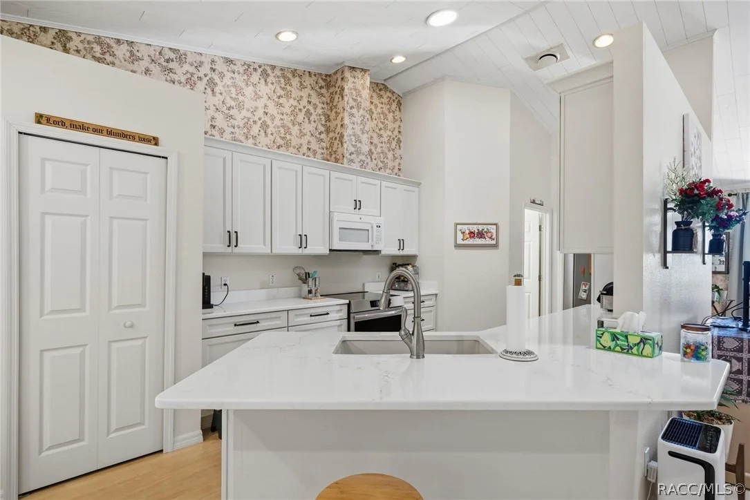 Photo of 25 N Aspen Point