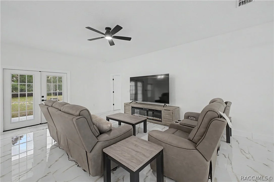 Photo of 7372 Madrid Road