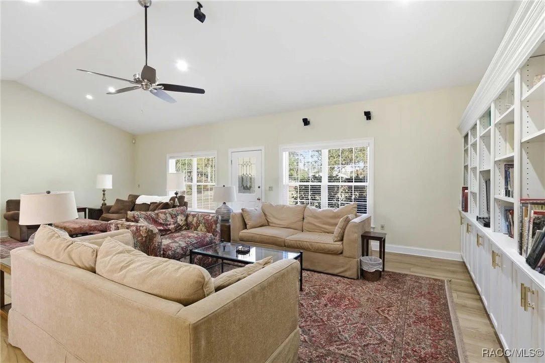 Photo of 1200 N Annapolis Avenue