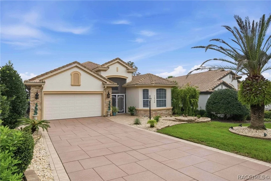 Photo of 1426 W Crossview Way