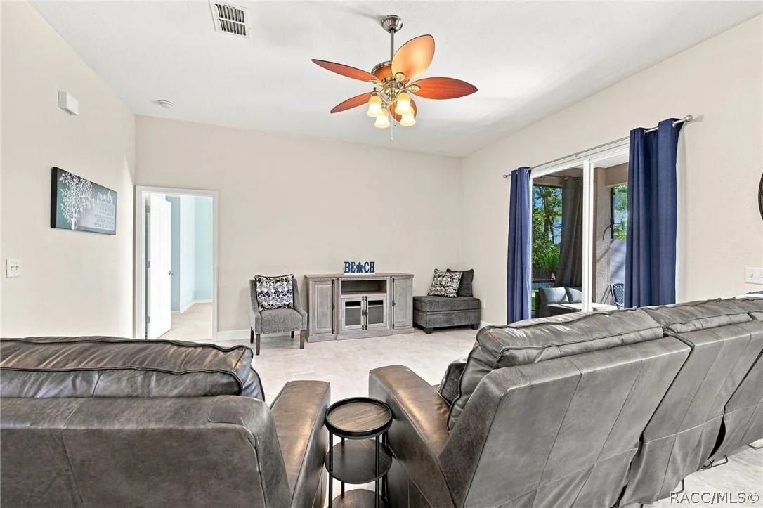 Photo of 25 Sanders Circle