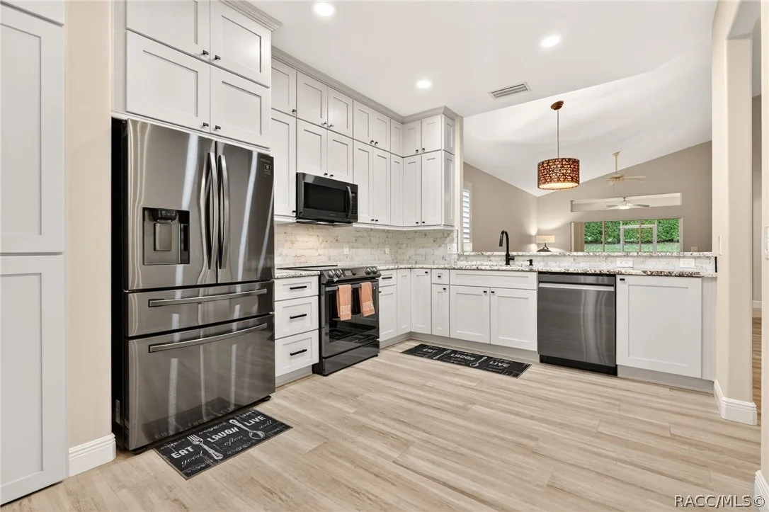Photo of 842 W Silver Meadow Loop