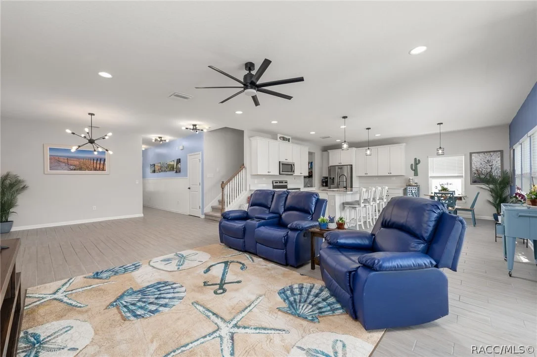 Photo of 121 Nighthawk Lane