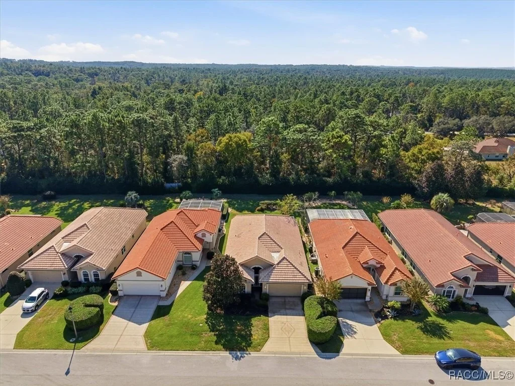 Photo of 1650 W Laurel Glen Path