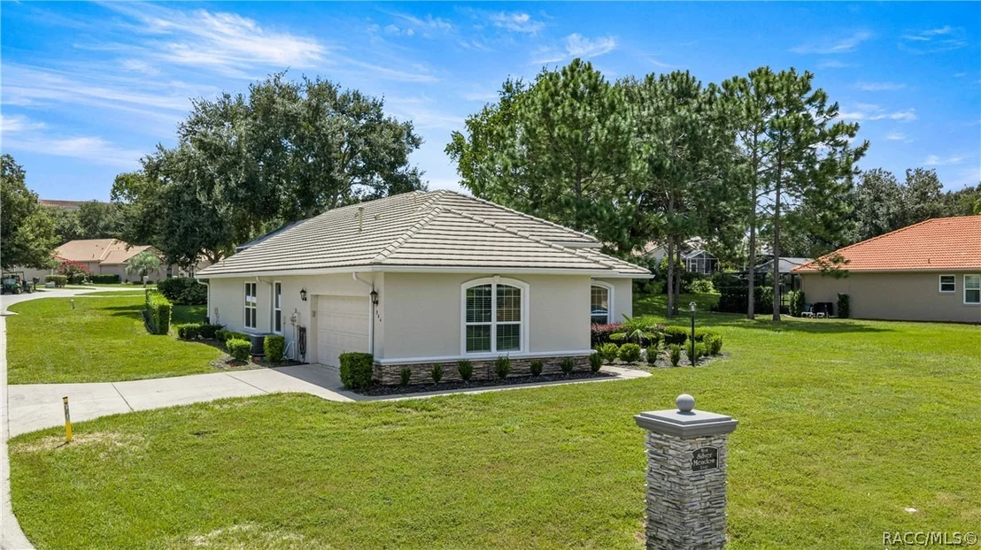 Photo of 984 W Skyview Crossing Drive