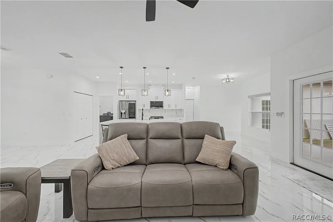 Photo of 7372 Madrid Road