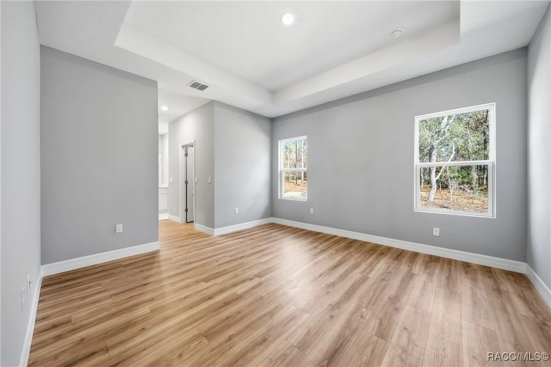 Photo of 32 Glenridge Circle