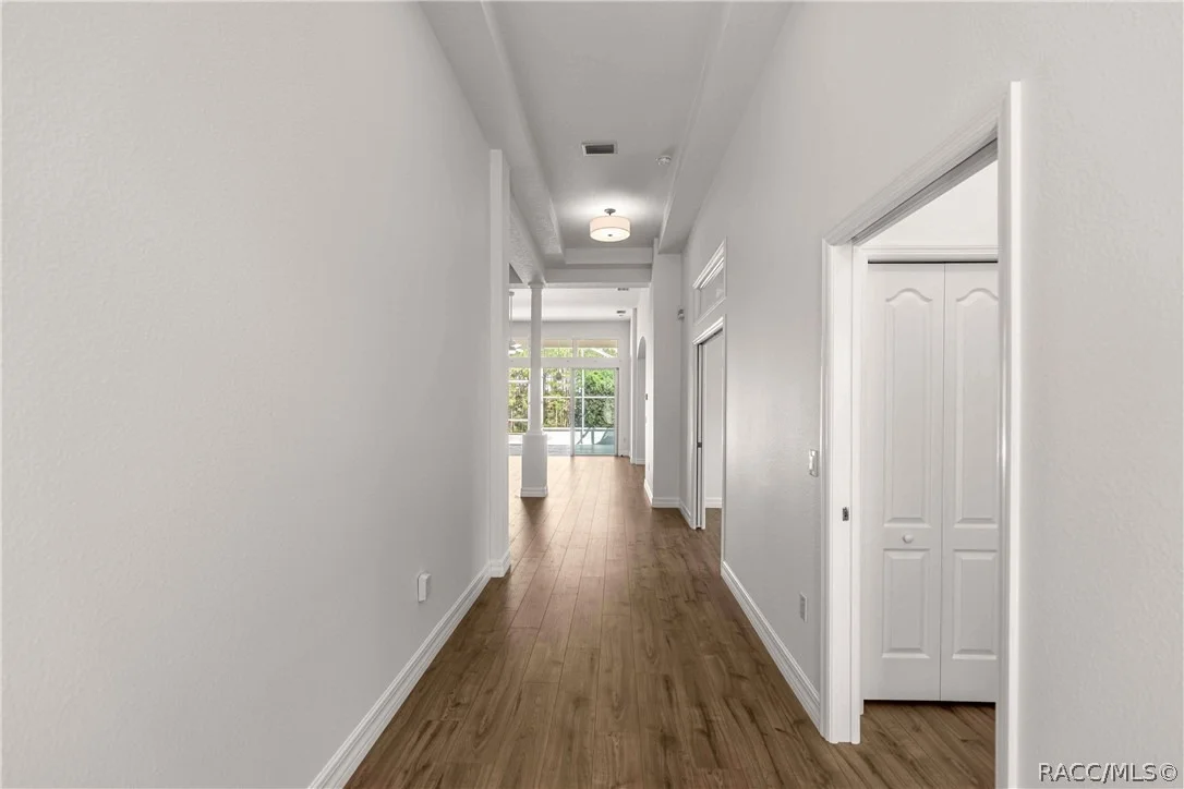 Photo of 105 W Doerr Path