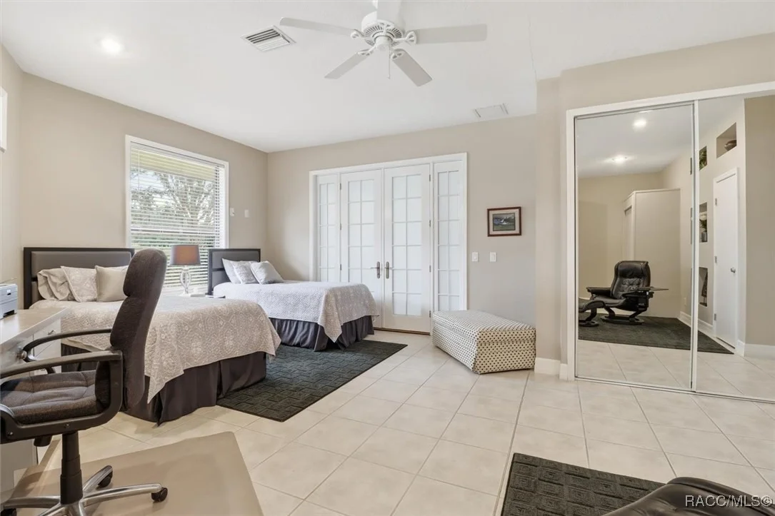 Photo of 3351 N Hidden Valley Point