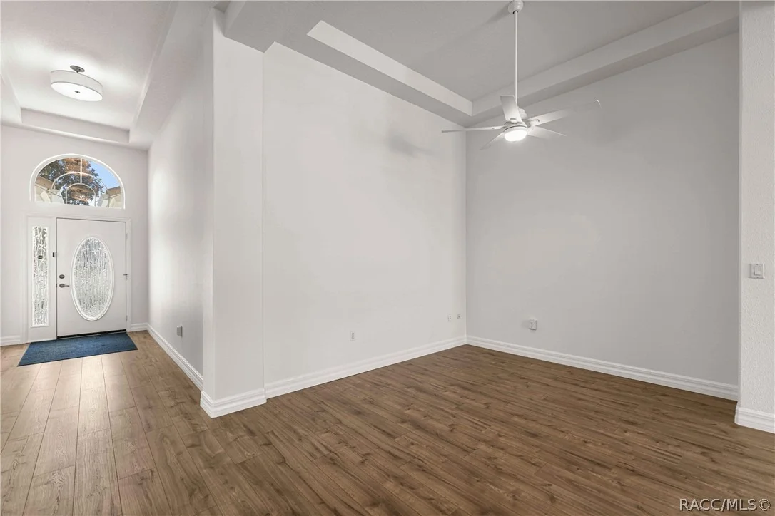 Photo of 105 W Doerr Path