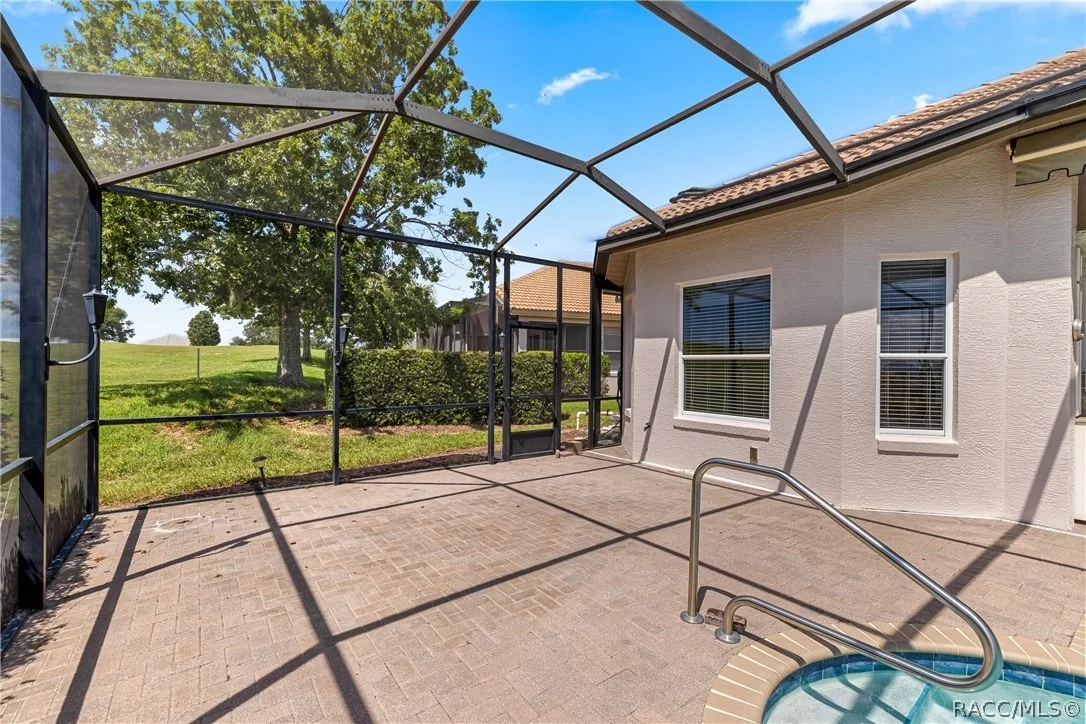Photo of 512 W Doerr Path