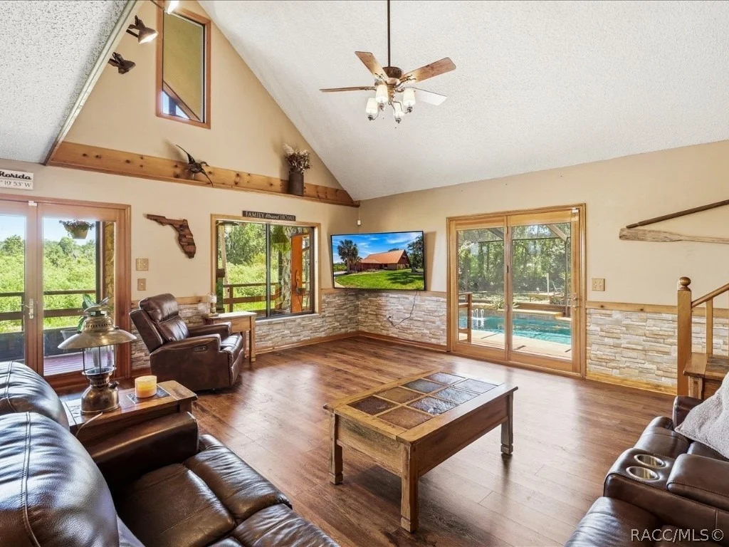 Photo of 1471 N Lagoon Point